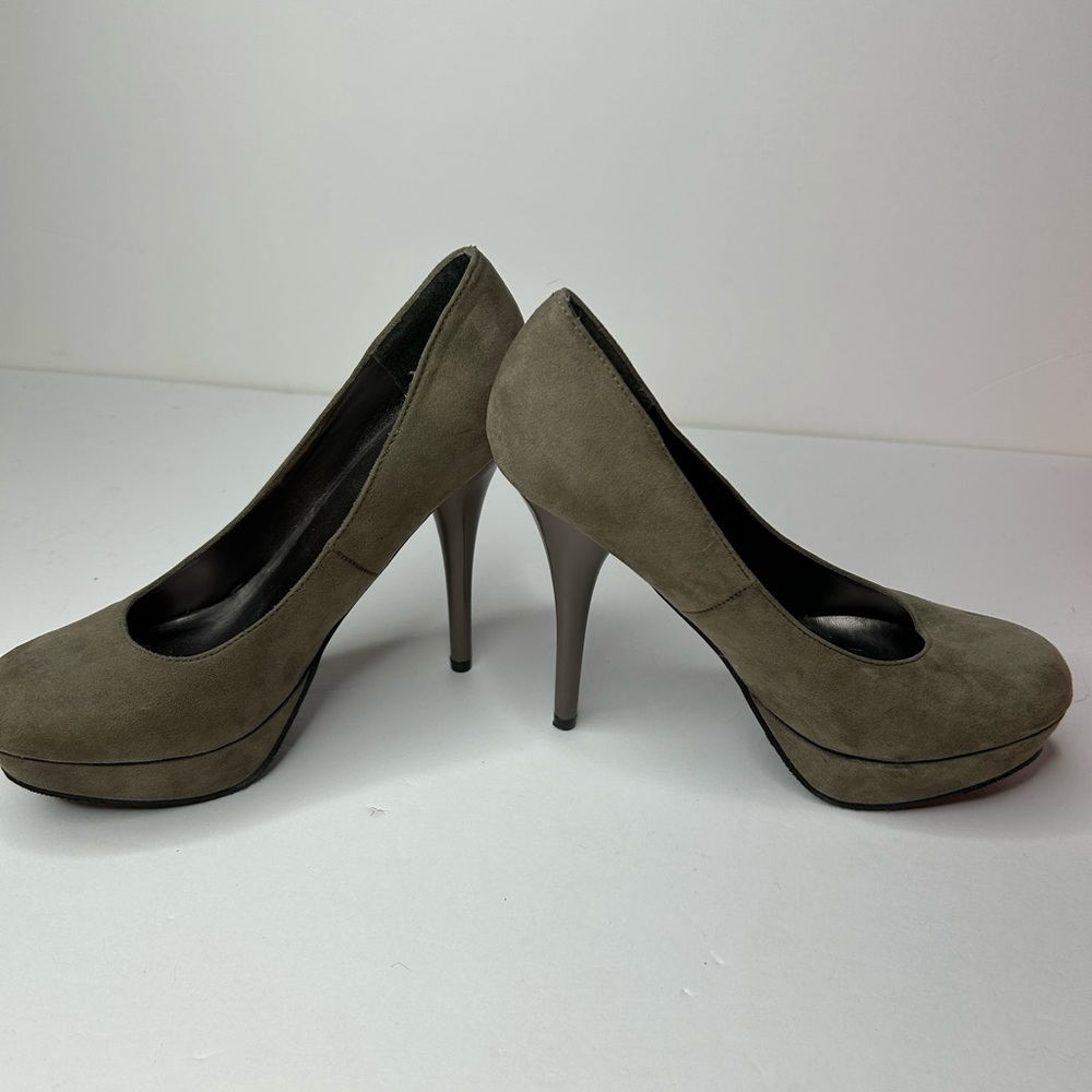 Massimo Olive Green Suede Heels
